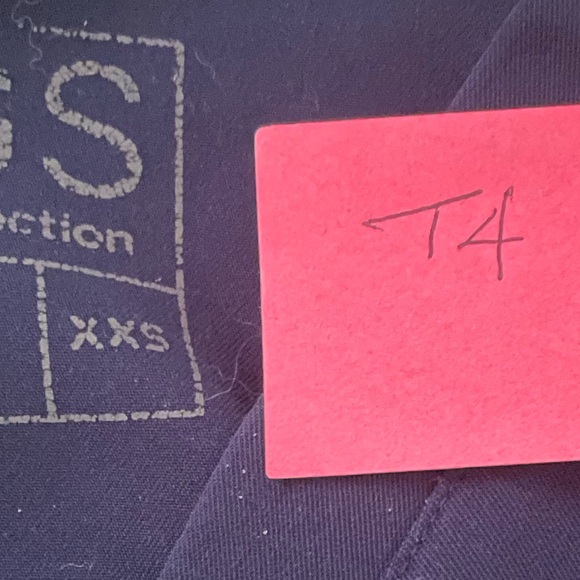 Figs catarina one pocket scrub top navy - Picture 3 of 3